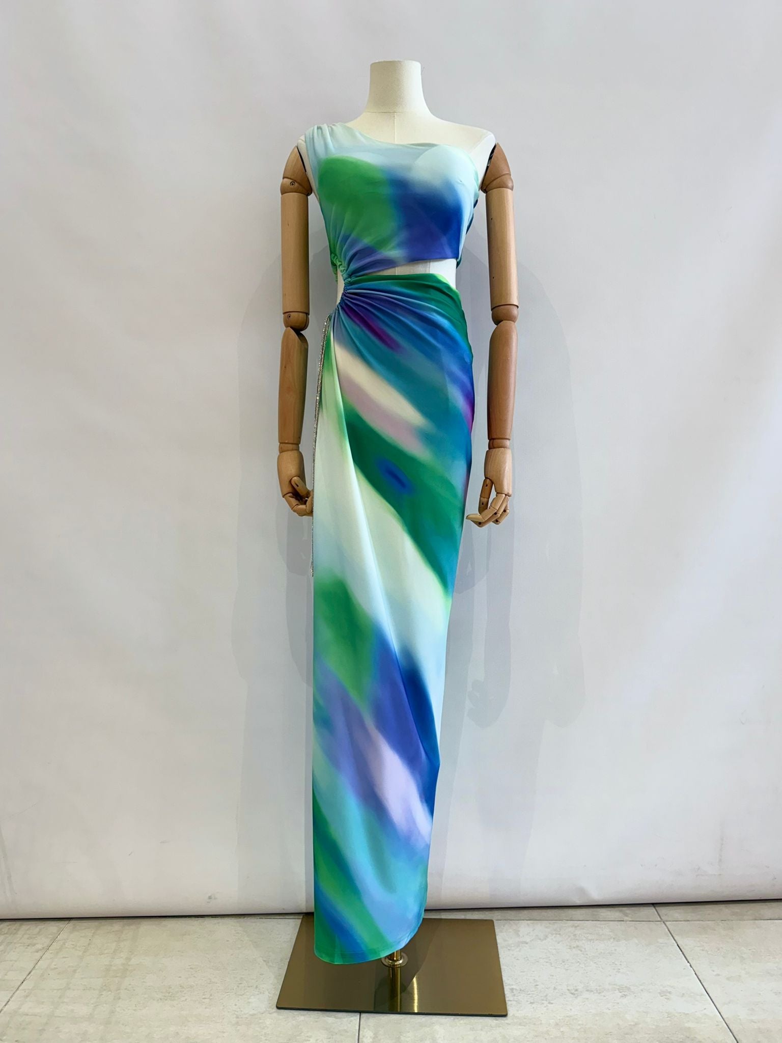 Liquidación de vestido con Tara JR2233-1