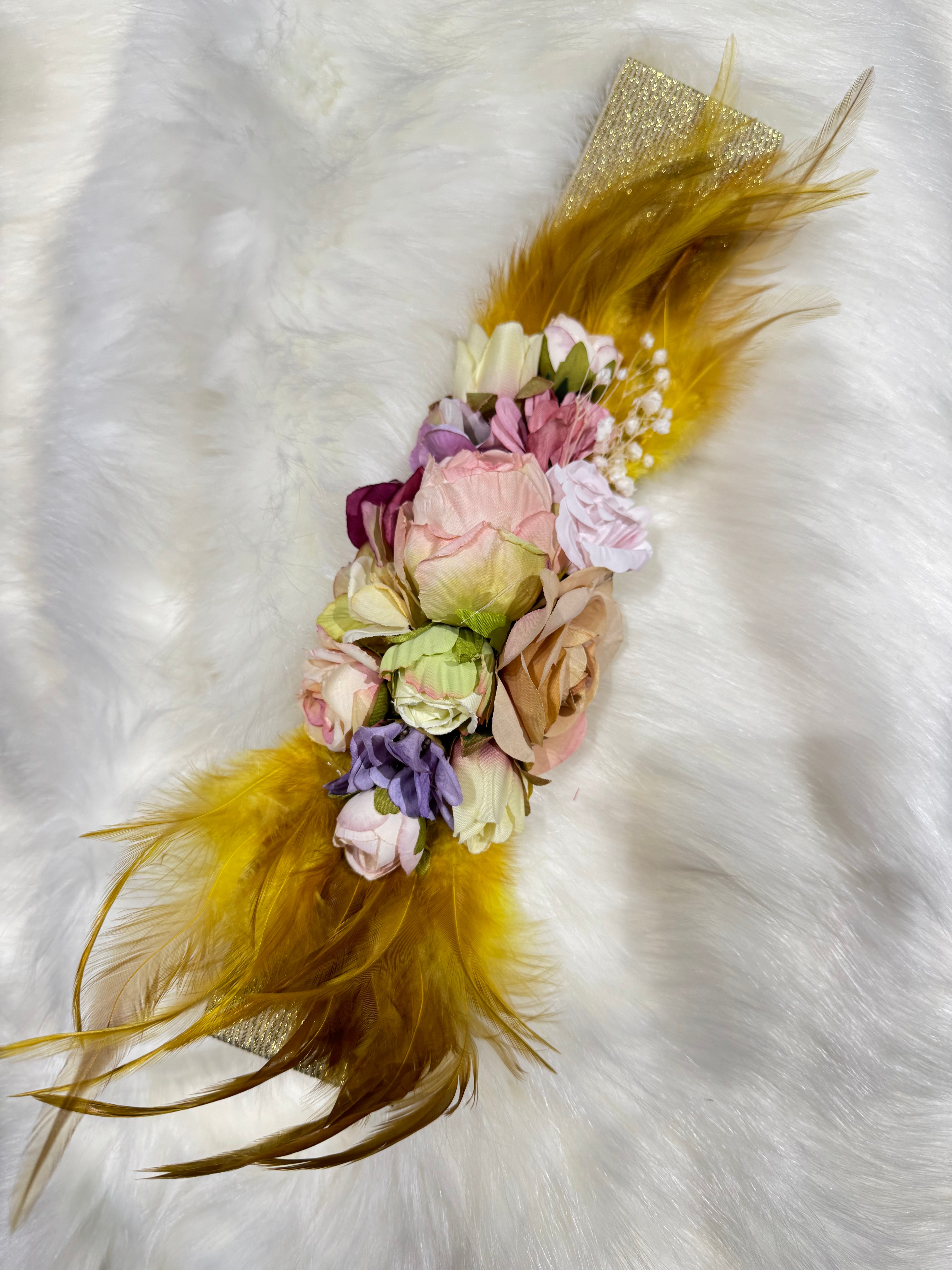 Cinturon goma flores y plumas 0008