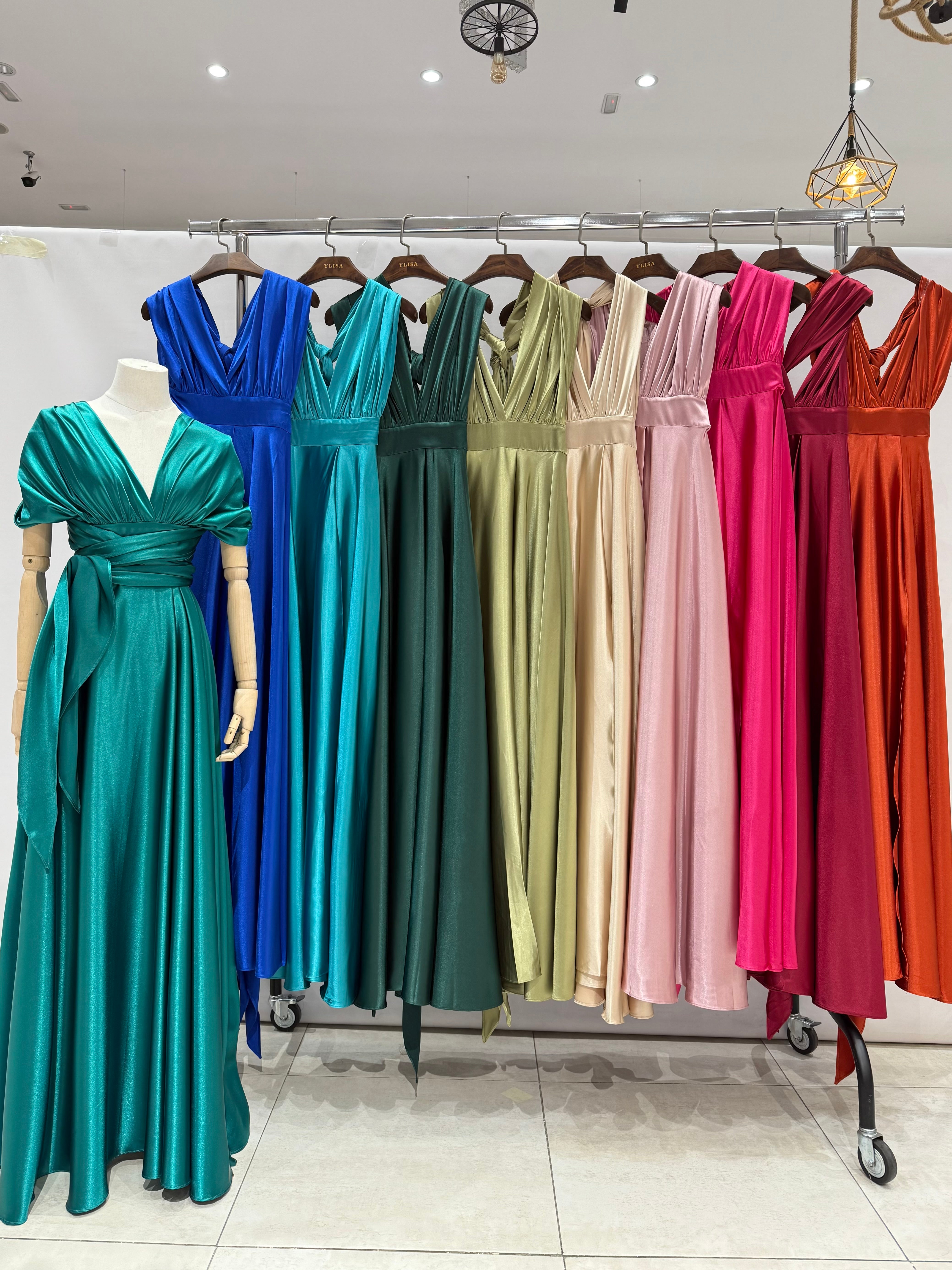 Vestido multiposicion de saten HM2358