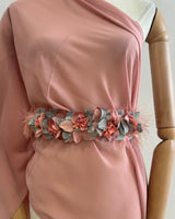 CINTURON DE FLORES PLUMAS B725-1