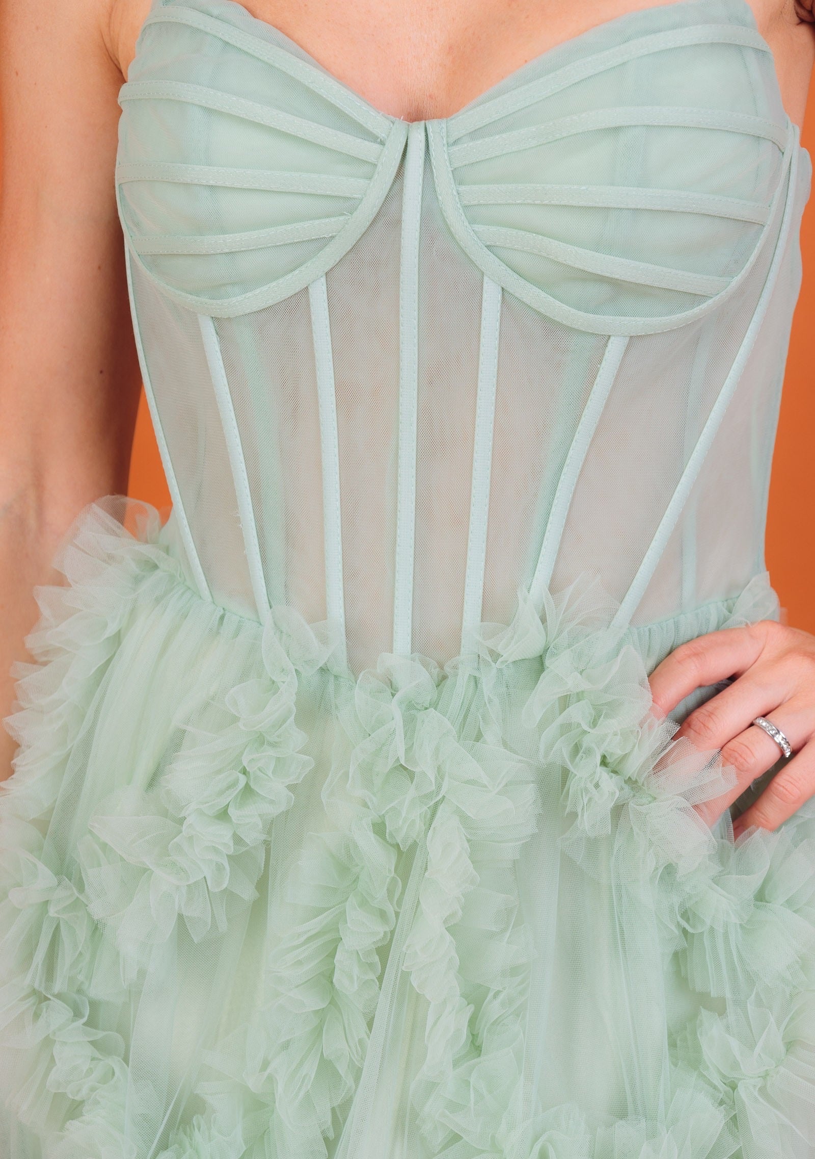 Vestido de tul F8072