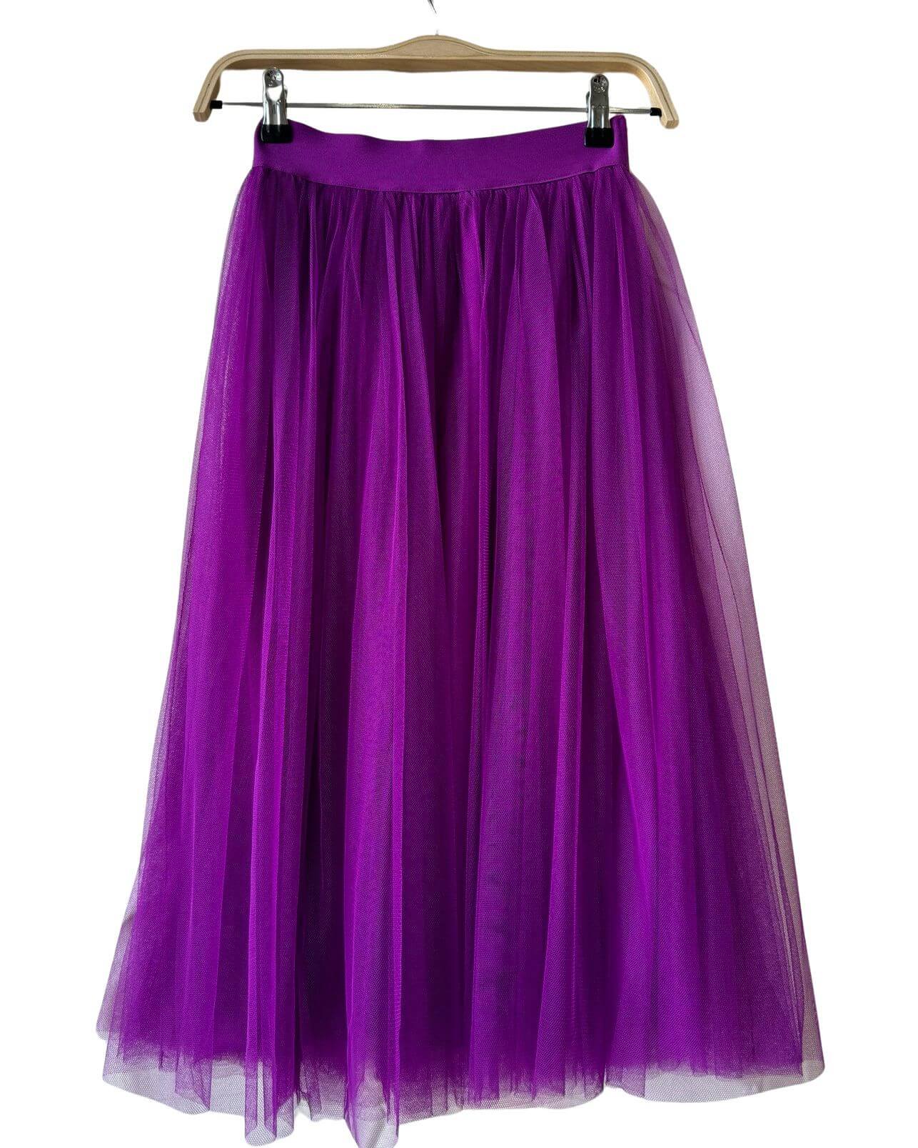 Falda de tul corta J9554