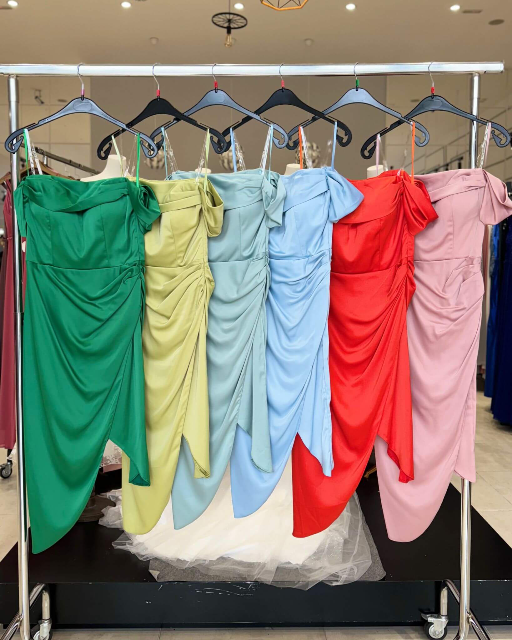 Vestido midi asimetrico 1793