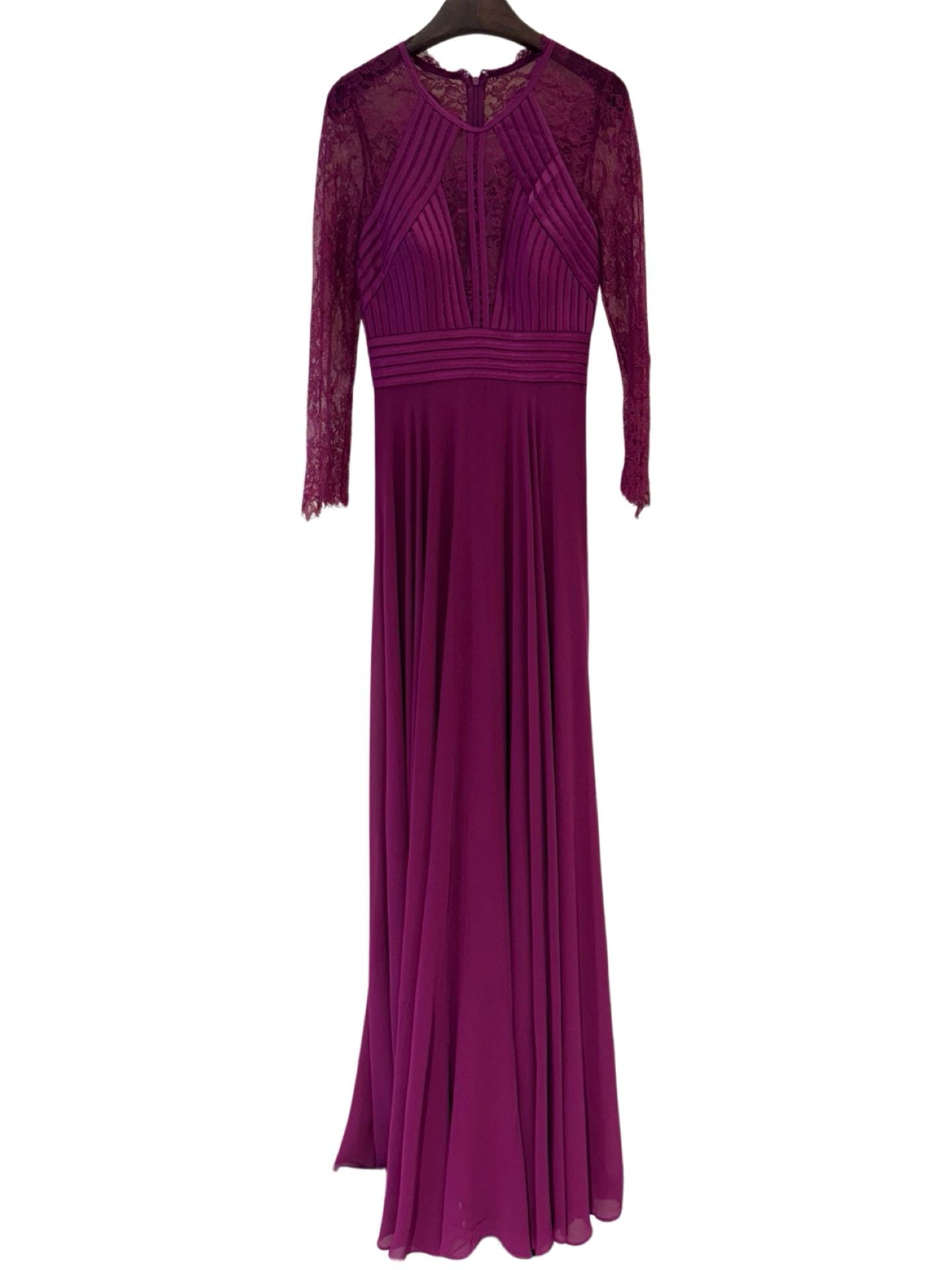 Long dress with sleeves 21096