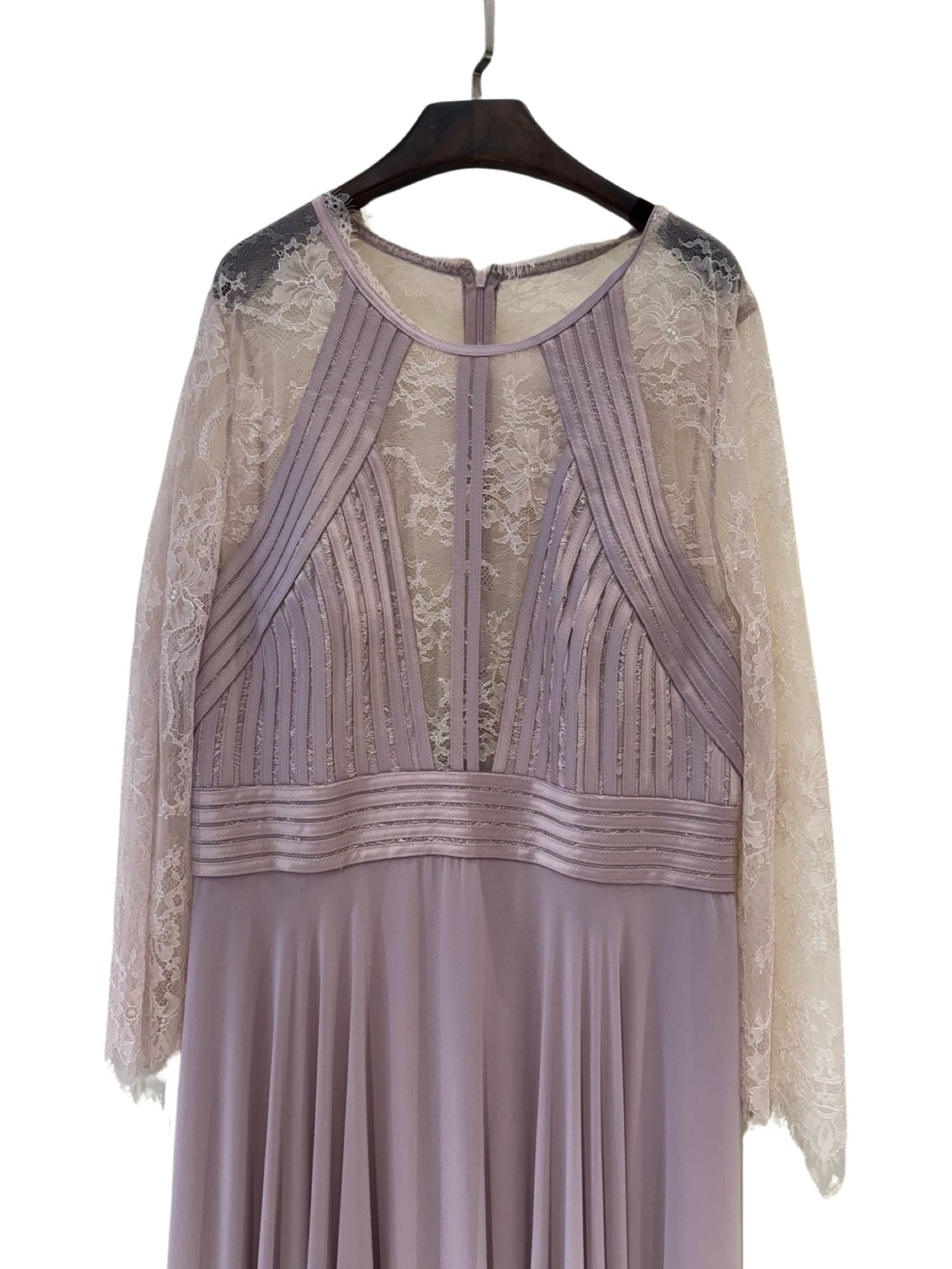 Long dress with sleeves 21096