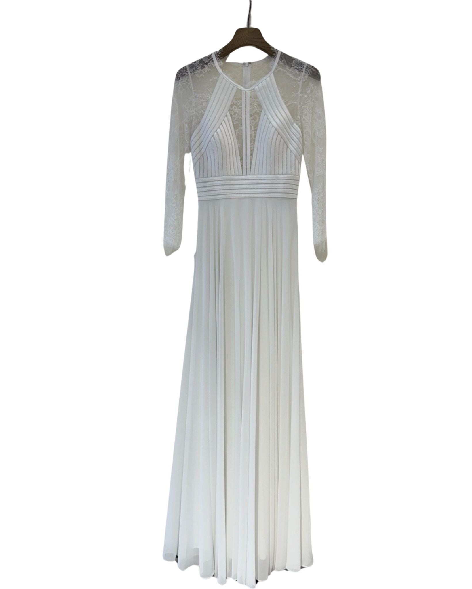 Long dress with sleeves 21096