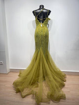 Vestido largo con bordado de pedreria F8050