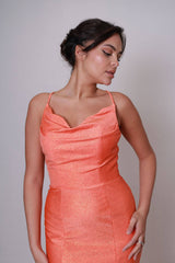 Vestido largo de tela brillosa TL0836