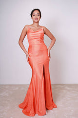 Vestido largo de tela brillosa TL0836