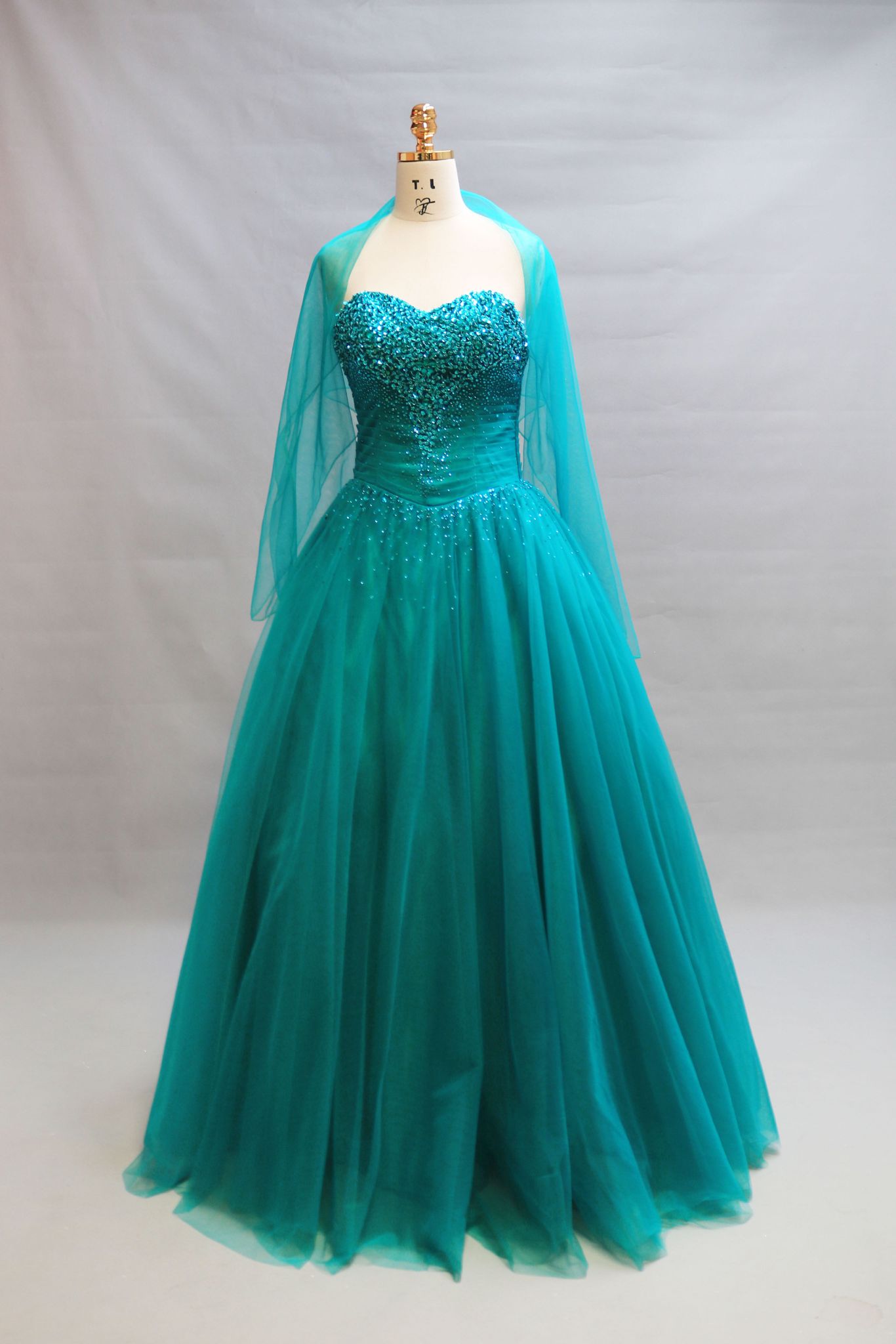 Vestido pomposo S-1164