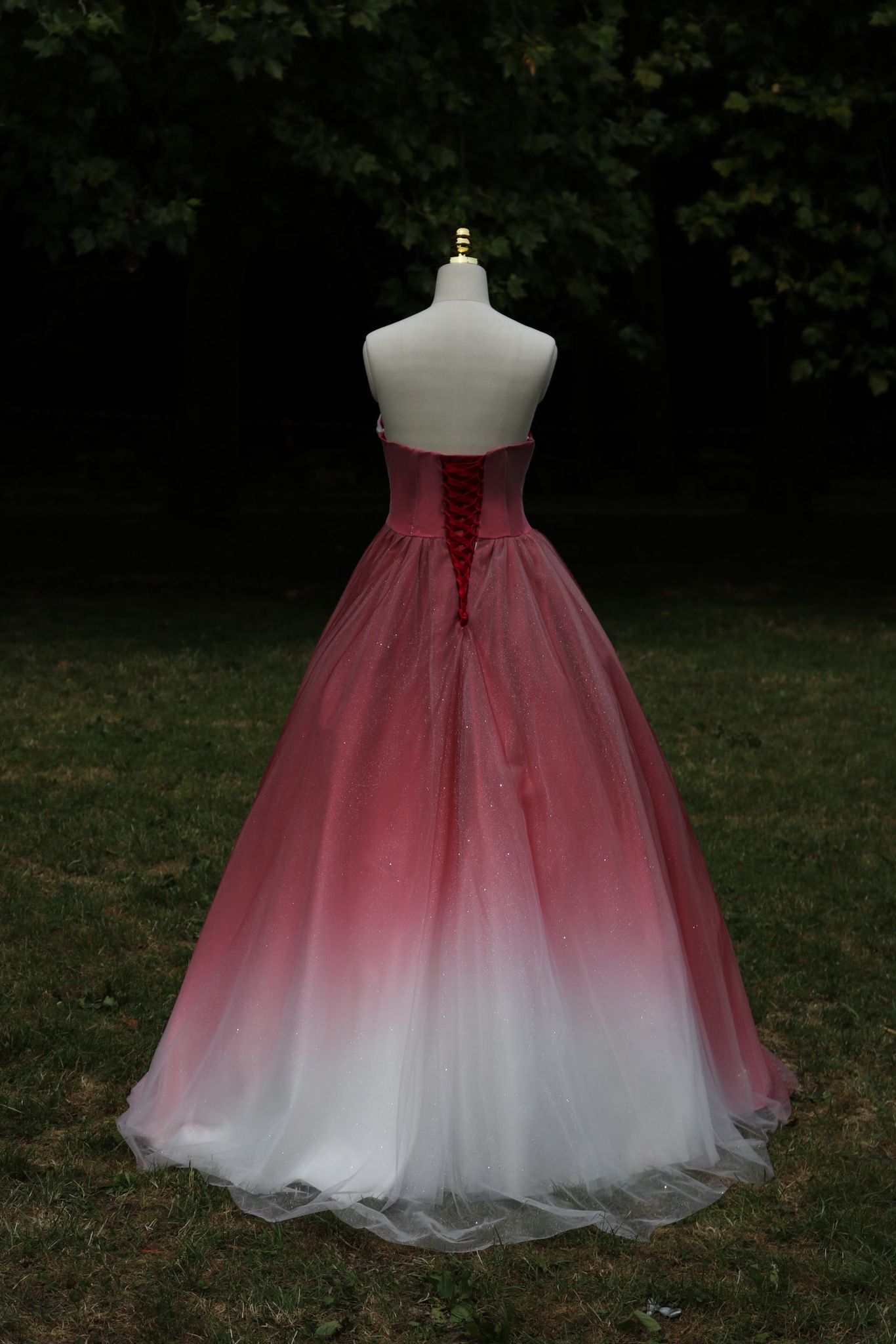 Vestido pomposo 4083