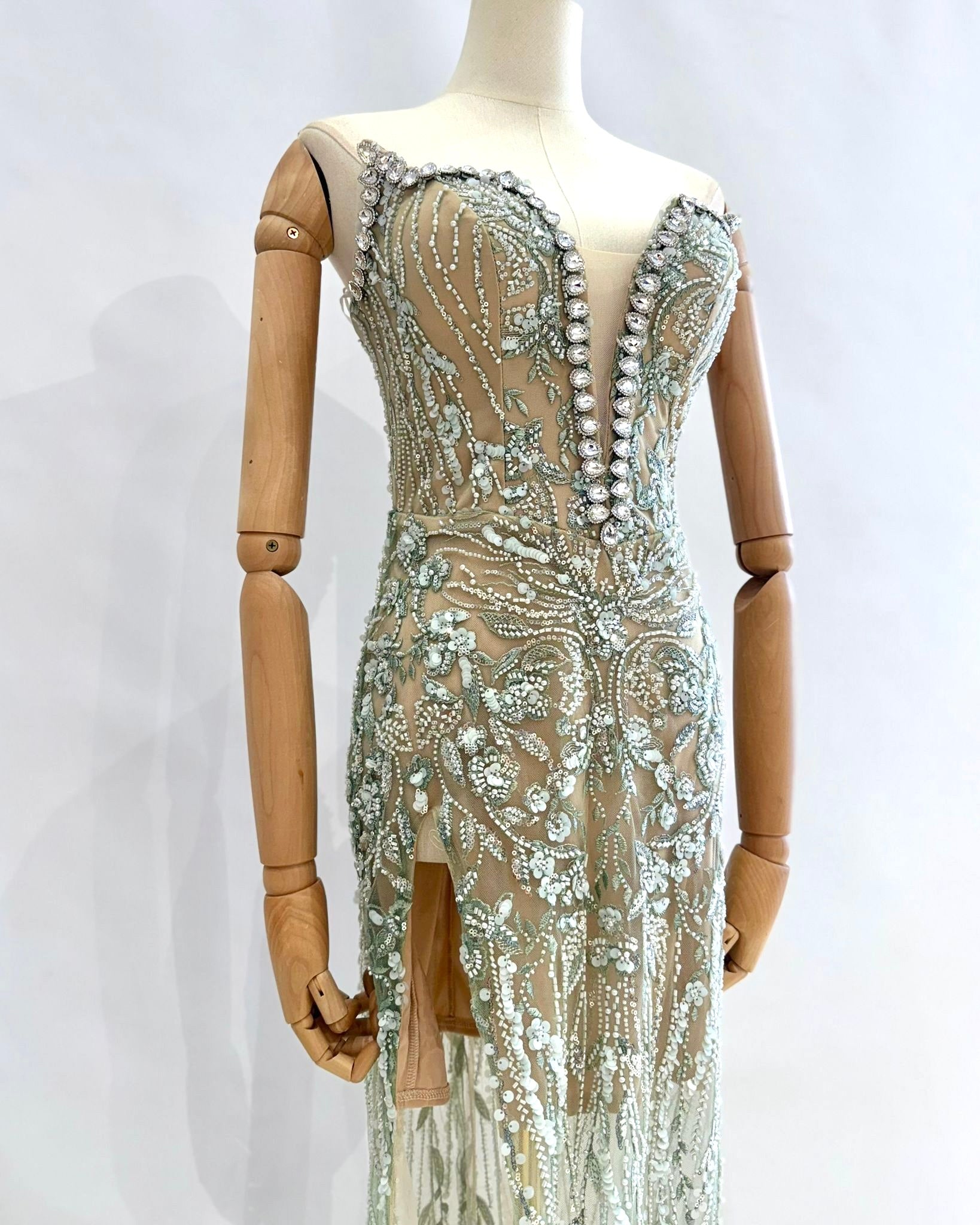 Vestido largo pedreria LYS504