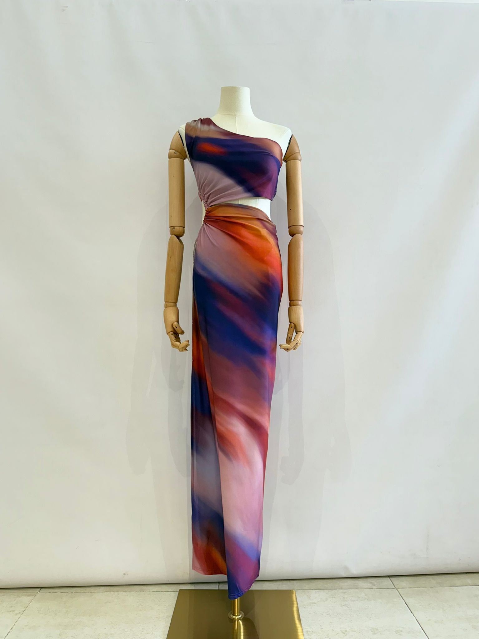 Liquidación de vestido con Tara JR2233-1