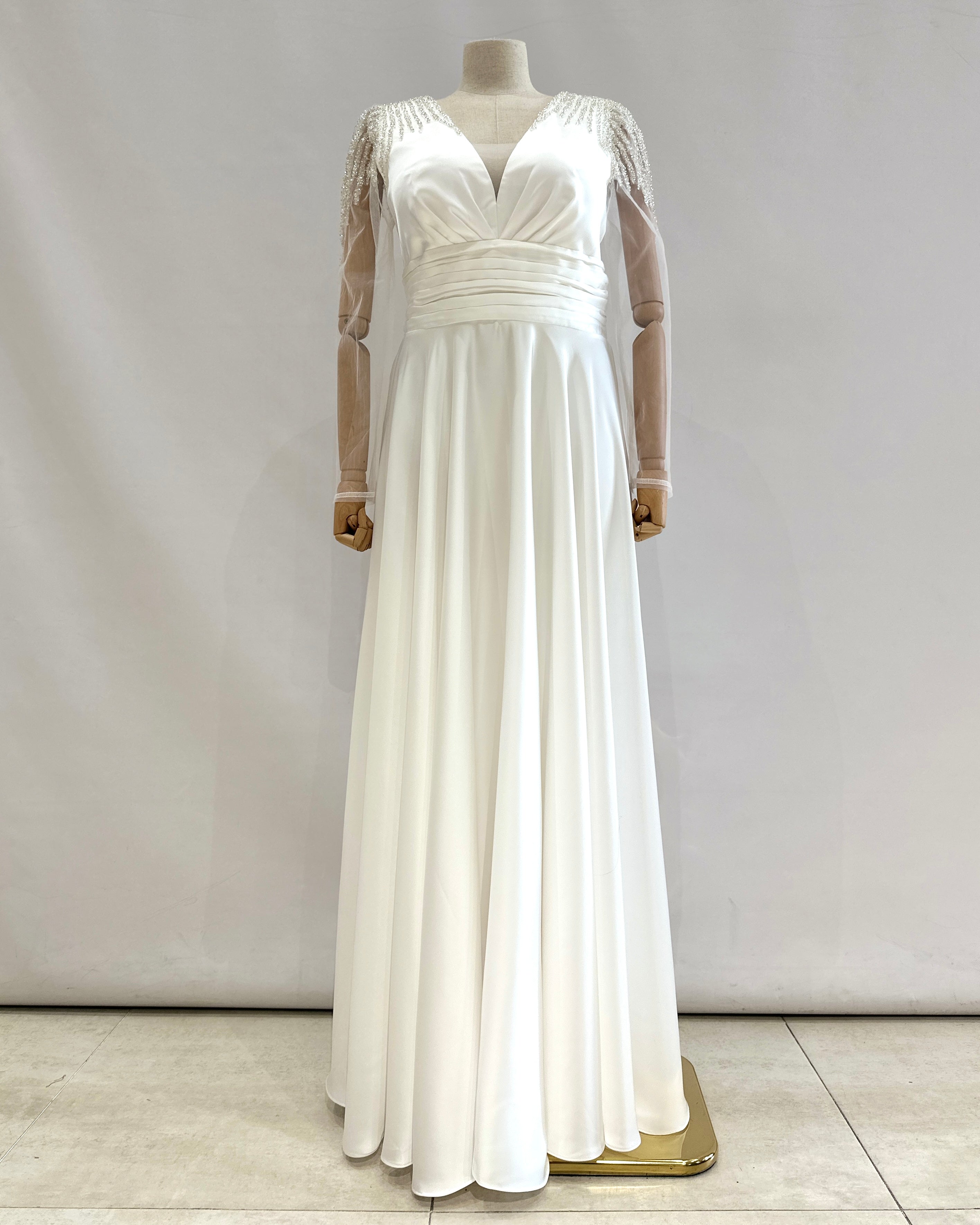 Vestido largo con mangas R8346