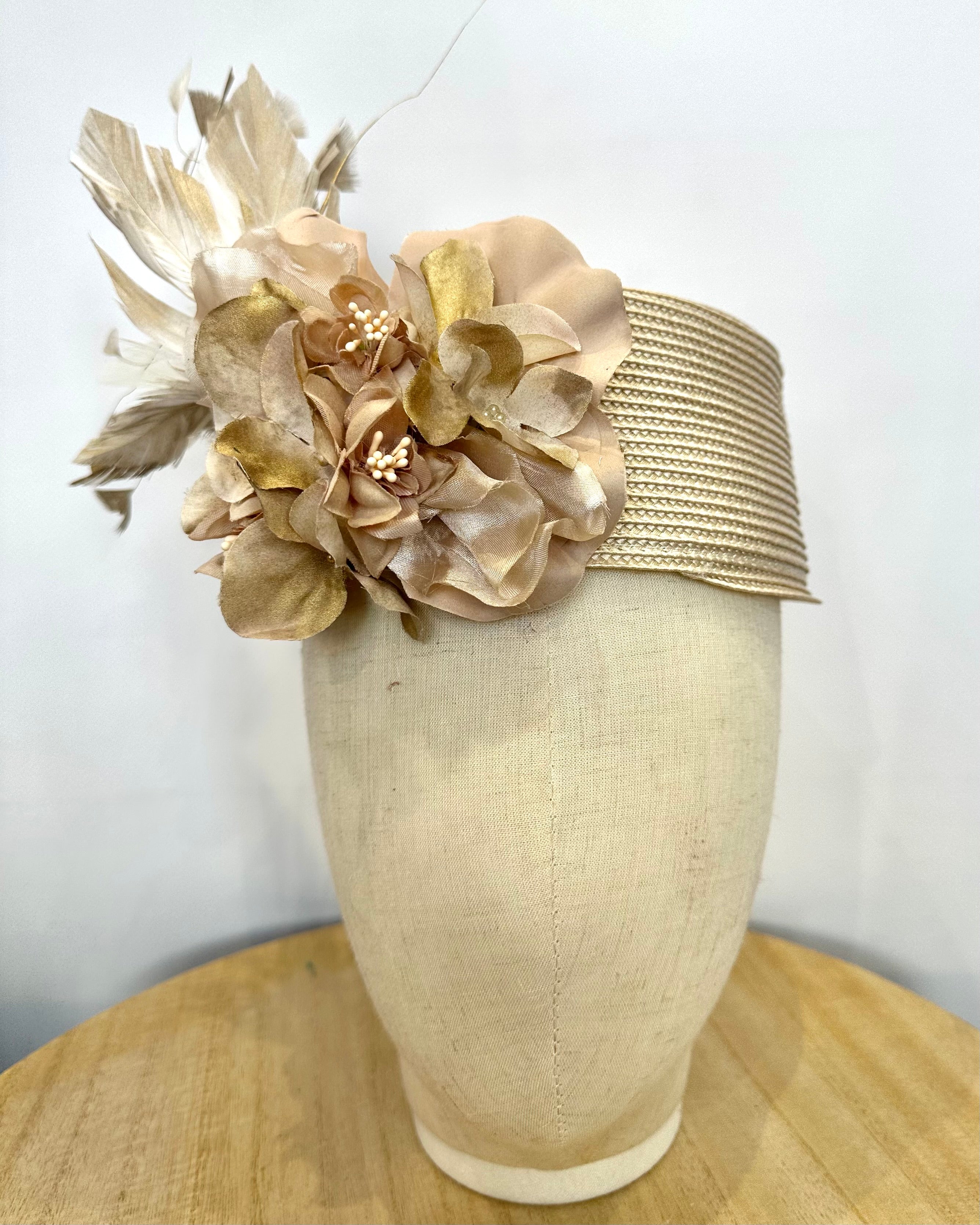 Casquete de invitada