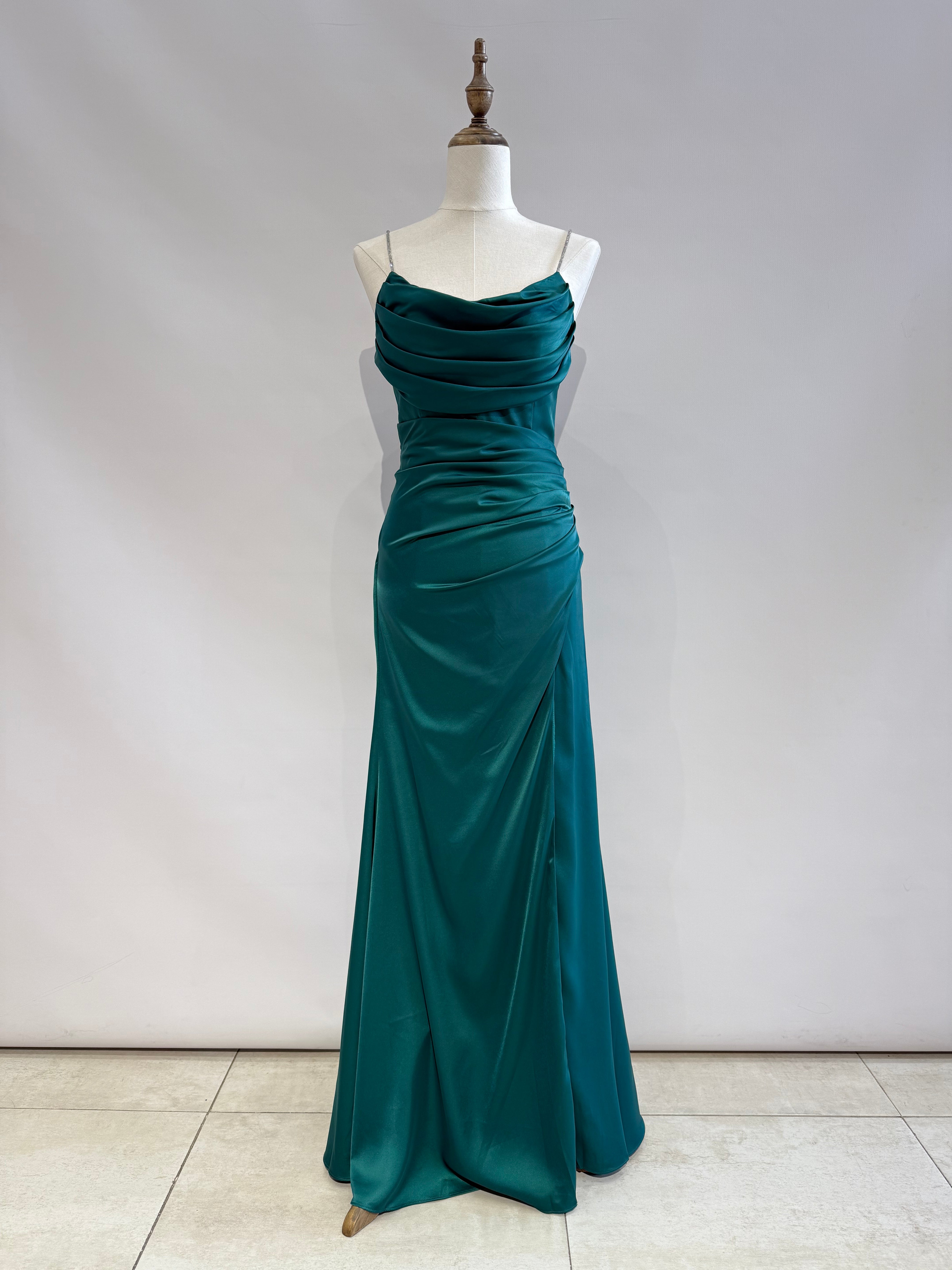 Vestido largo R8320