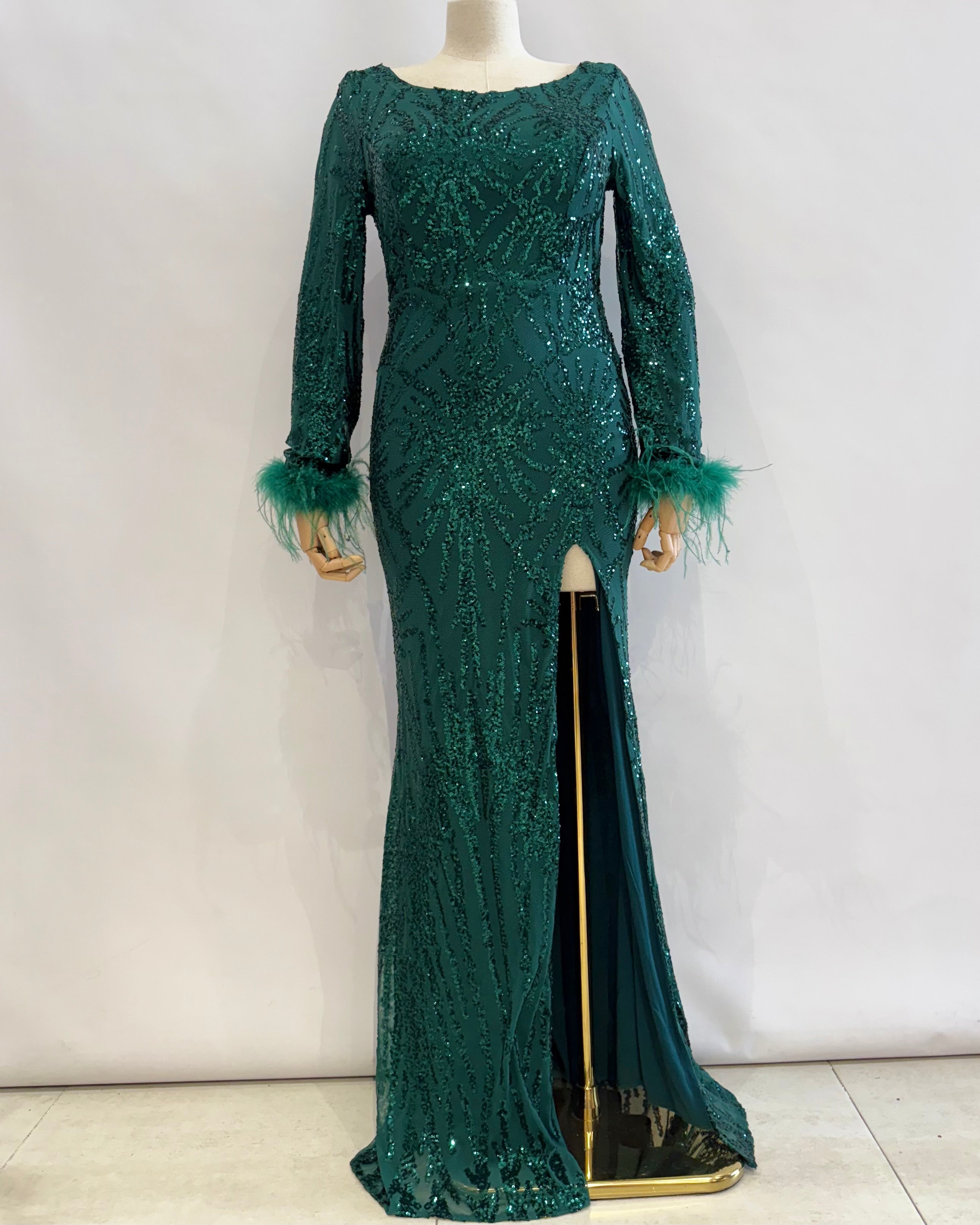 Vestido largo, con mangas y lentejuelas 31219