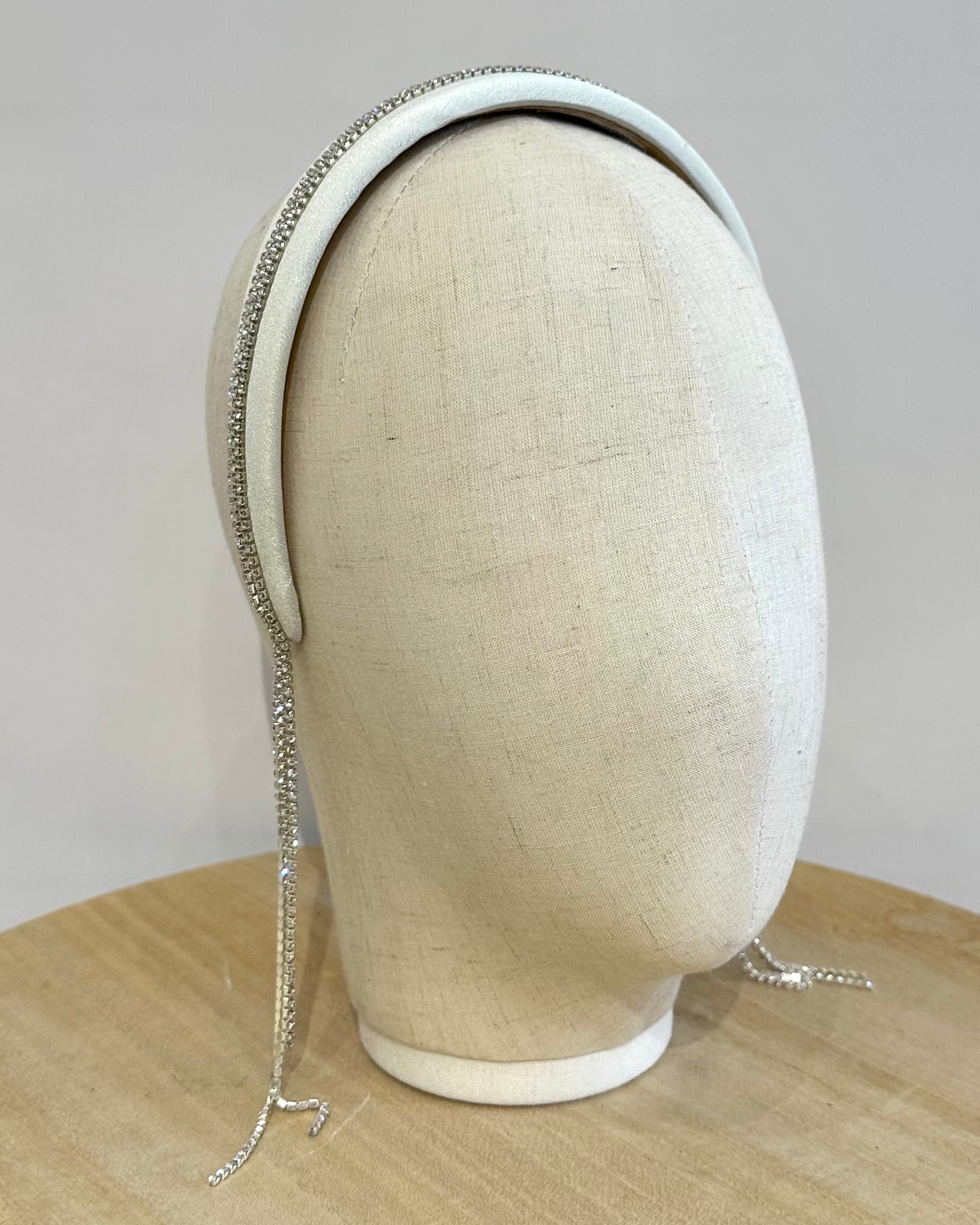 Diadema con brillos DD003