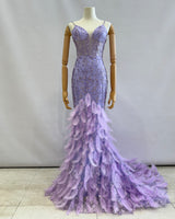 Vestido largo con plumas 24108