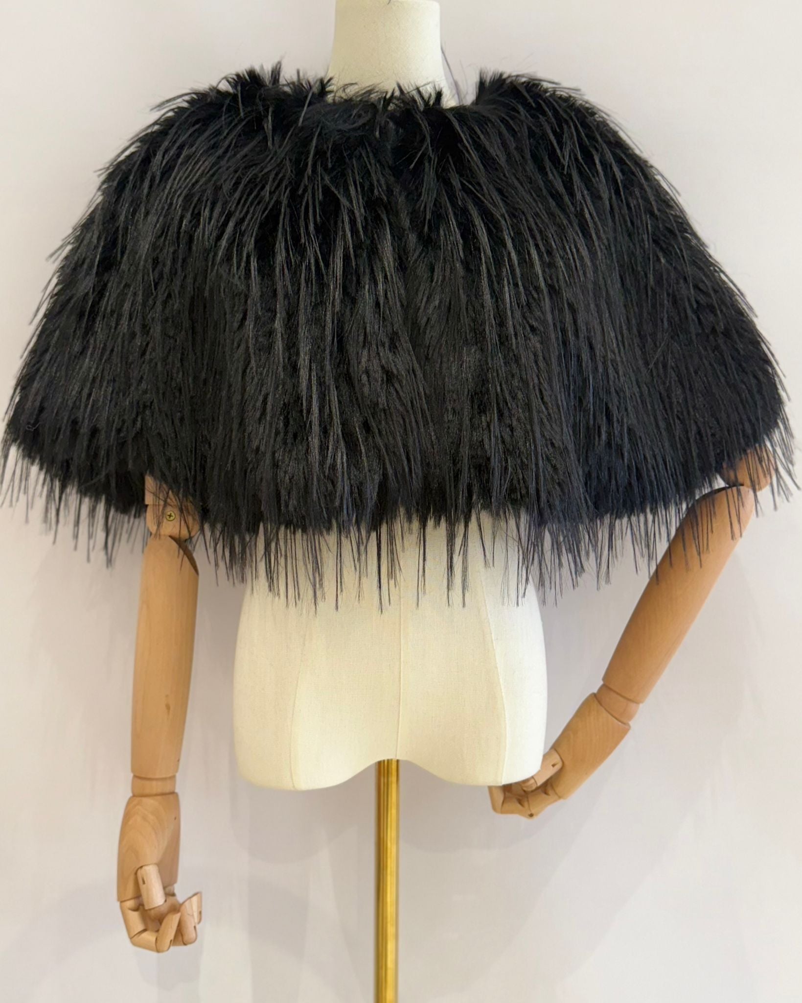 Capa/poncho/bolero de pelo CD-3487