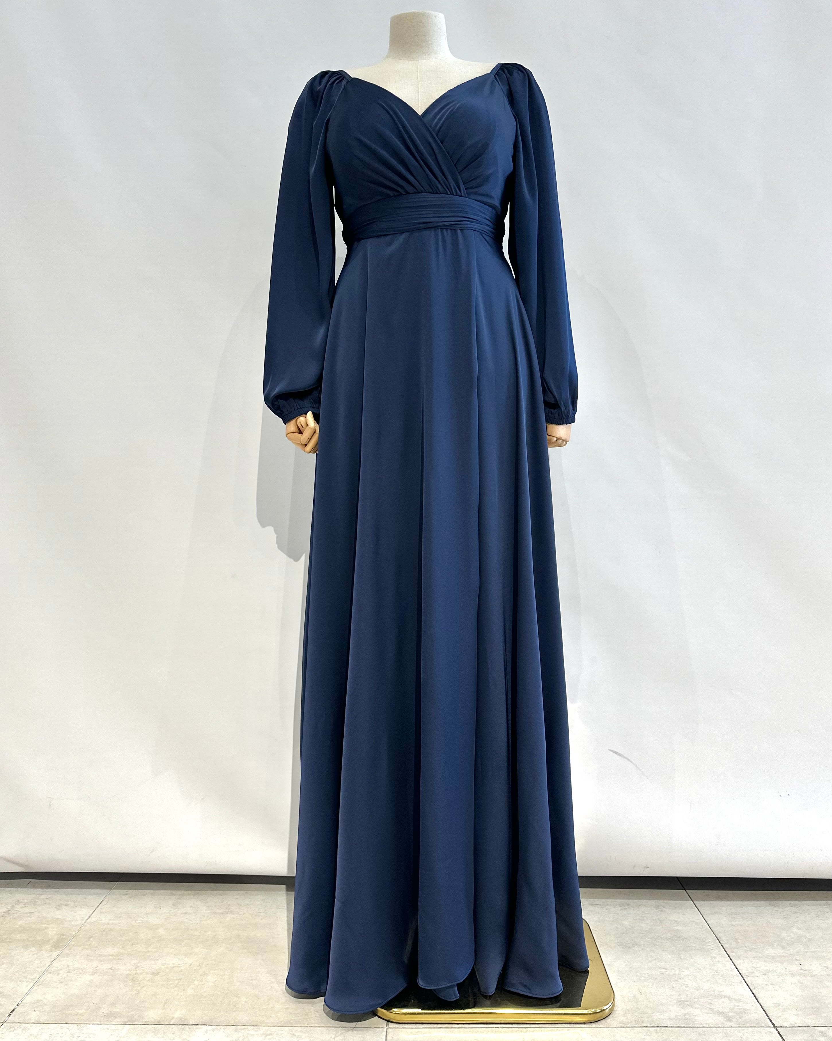 Long dress with sleeves R8307G