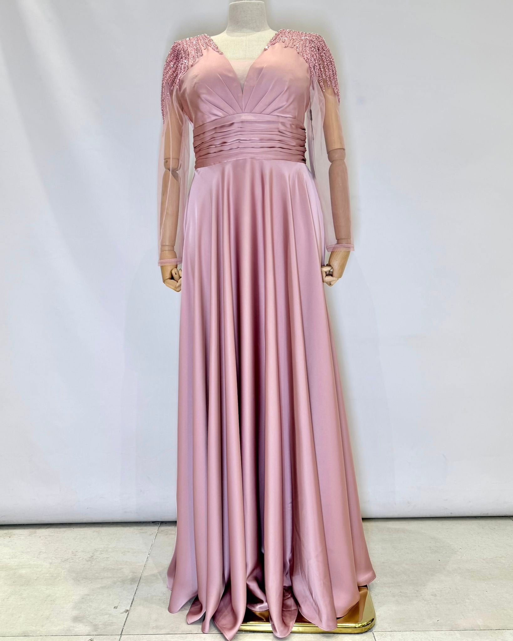 Vestido largo con mangas R8346