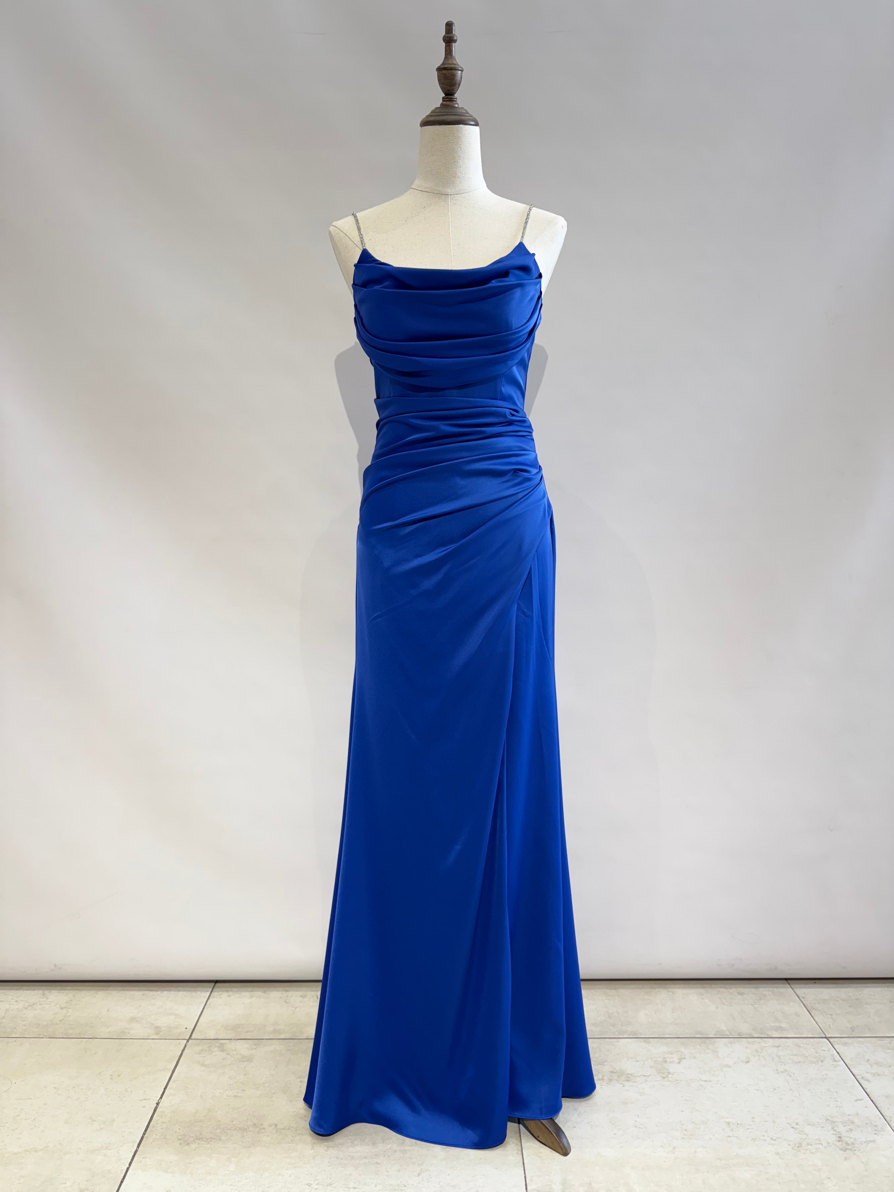 Vestido largo R8320