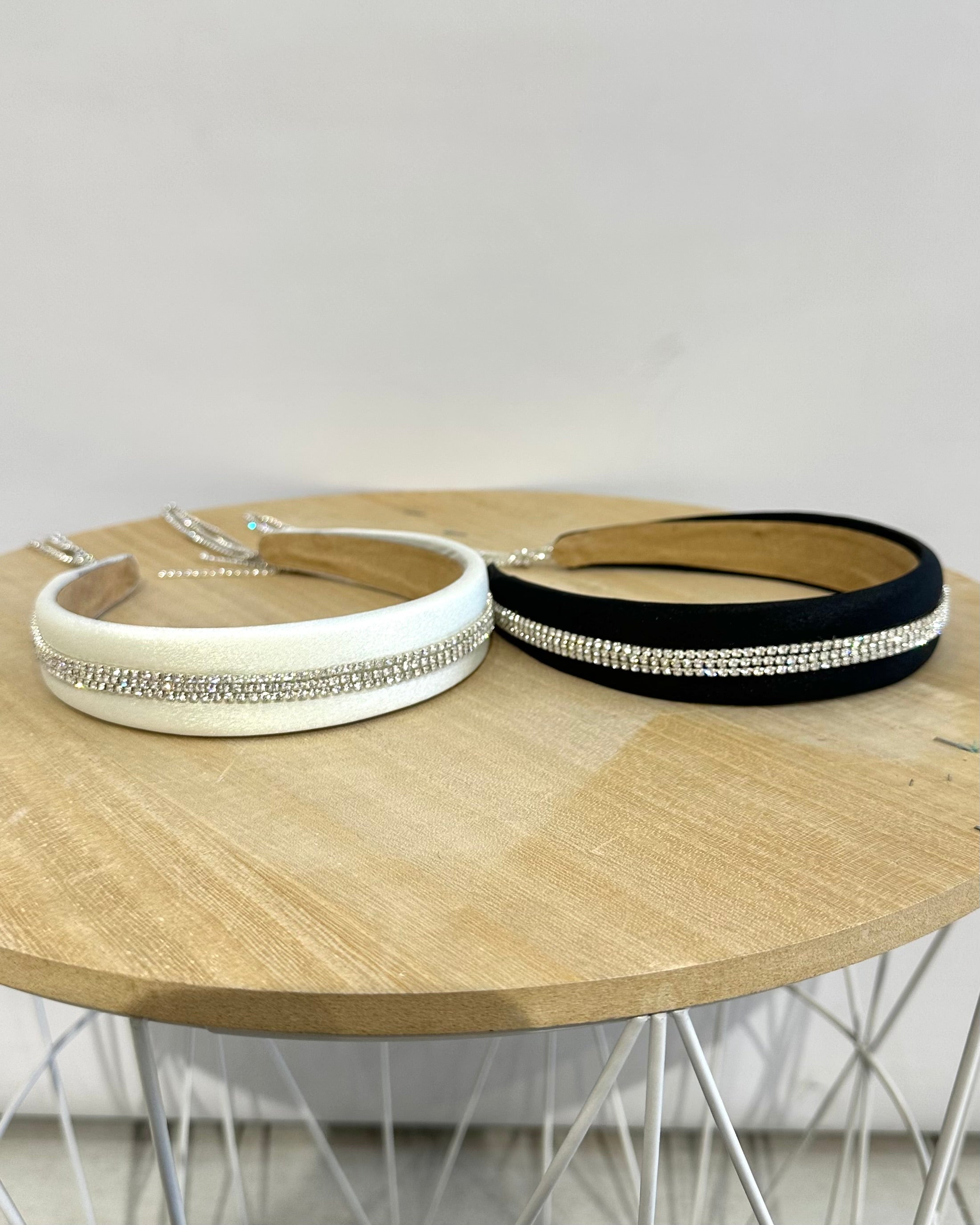 Diadema con brillos DD003
