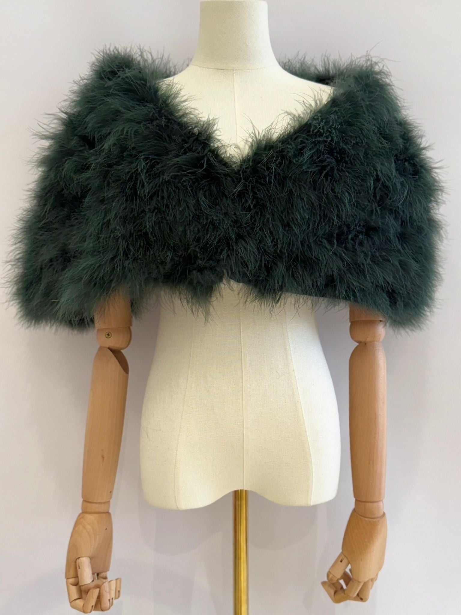 Feather stole L803