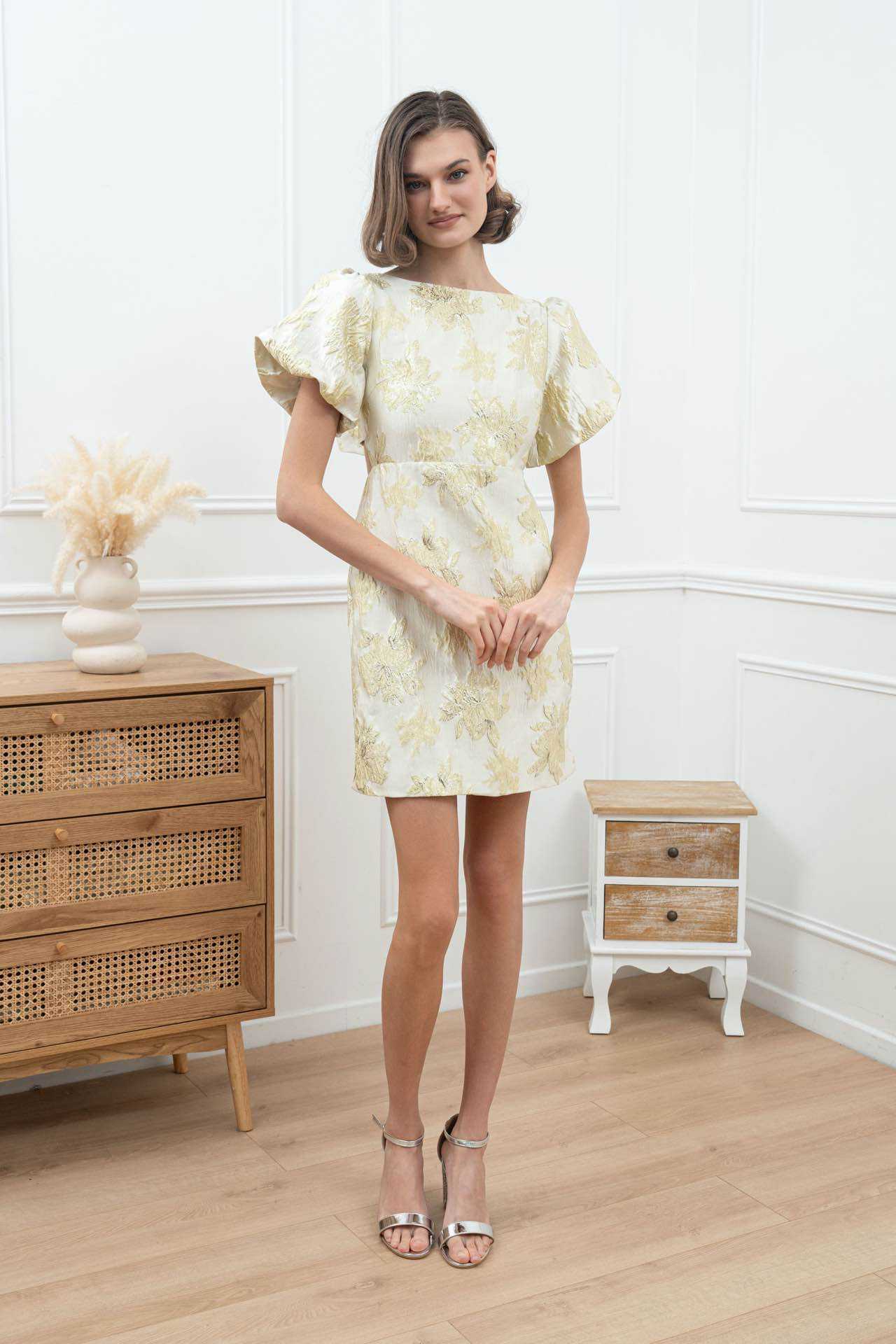 Vestido corto M-2003