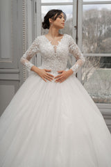 Wedding dress 4607