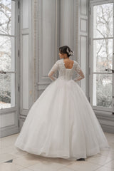 Wedding dress 4607