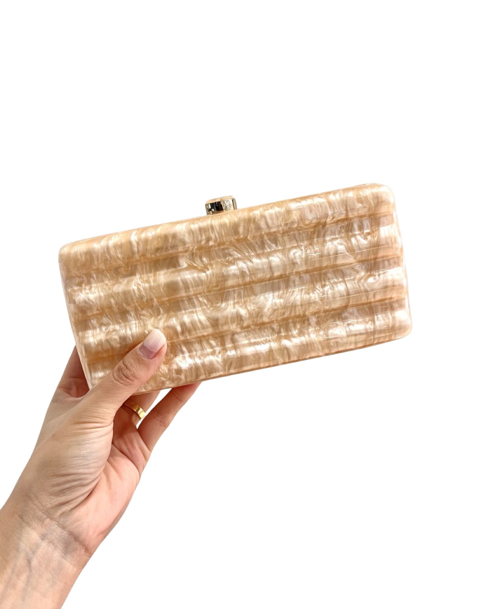 Clutch/bolso nacarado BR4067