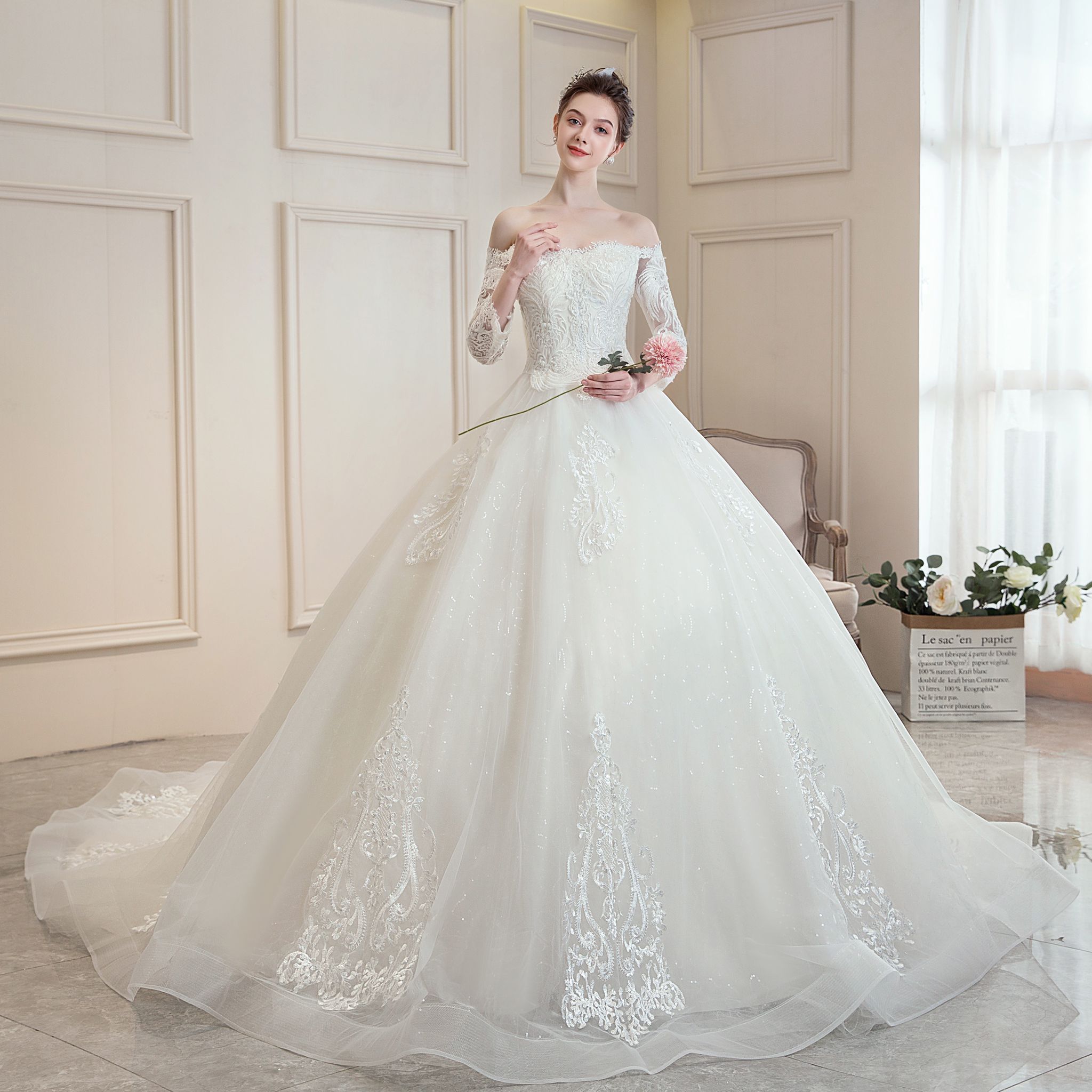 Wedding dress with train T3954
