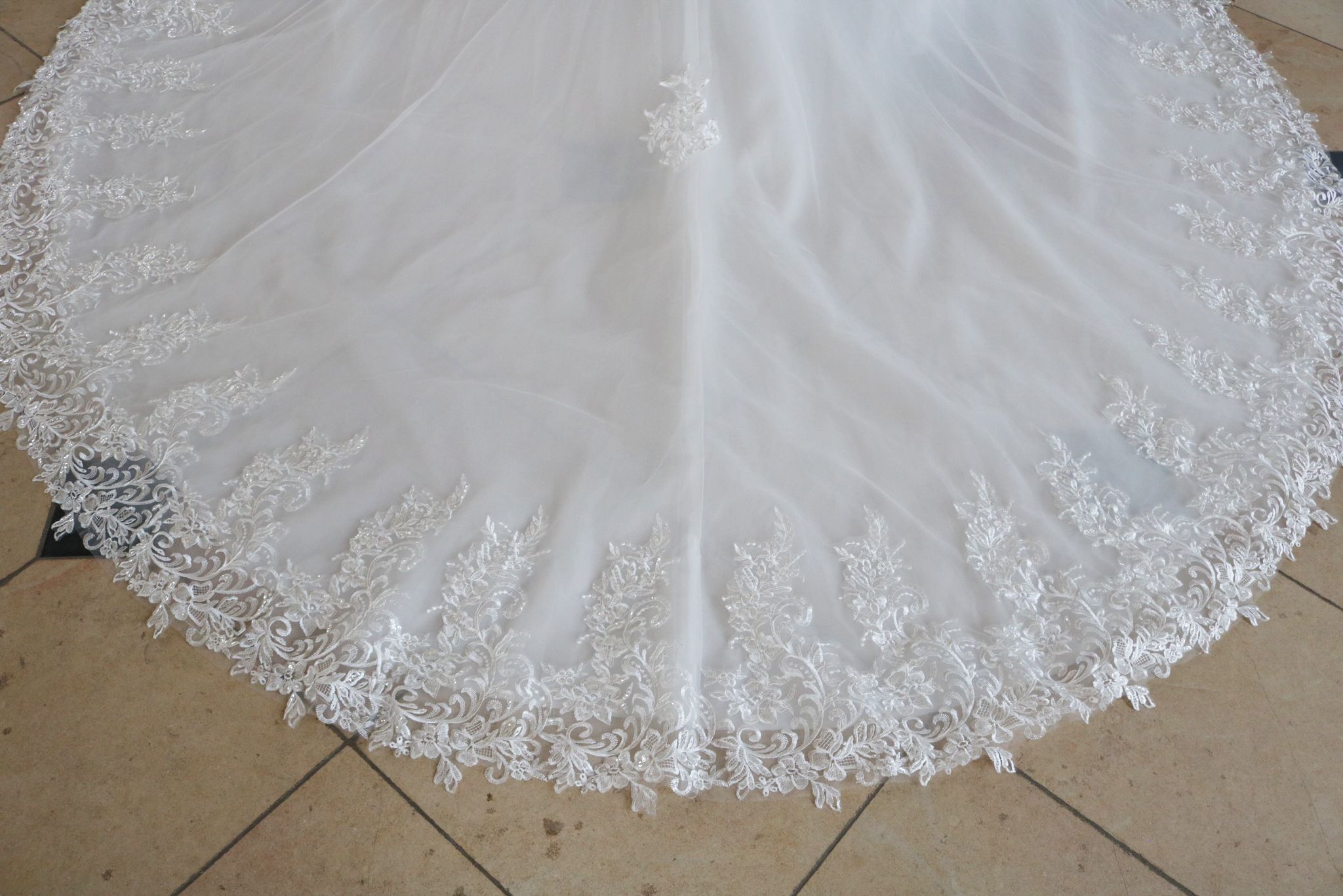 Vestido con cola T6278