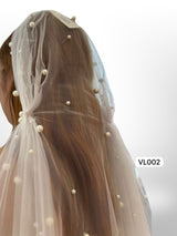 Veil with pearls VL002